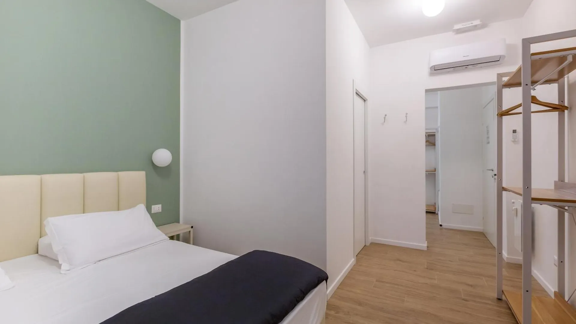 Re Di Roma Guest House 2 0*, Rome